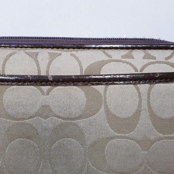 Coach‎ | Classic Signature Wallet - Picture 3 of 7